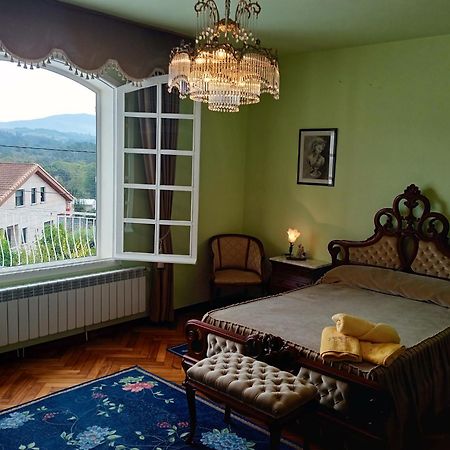 A Casa De Abelleira Ponteareas Bed & Breakfast Luaran gambar