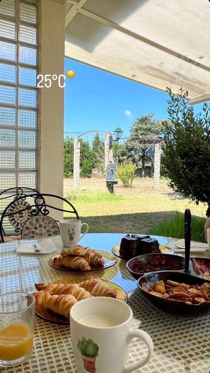 A Casa De Abelleira Ponteareas Bed & Breakfast Luaran gambar